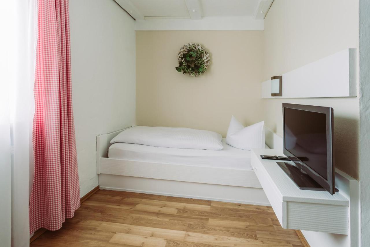 Der Baeren In Zell Hotel Eisenberg  Bagian luar foto