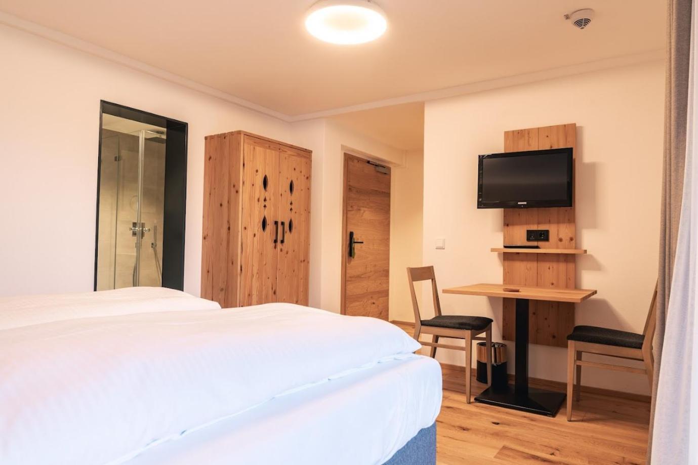 Der Baeren In Zell Hotel Eisenberg  Bagian luar foto